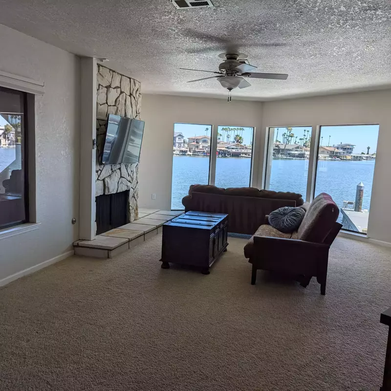 Living Room 6