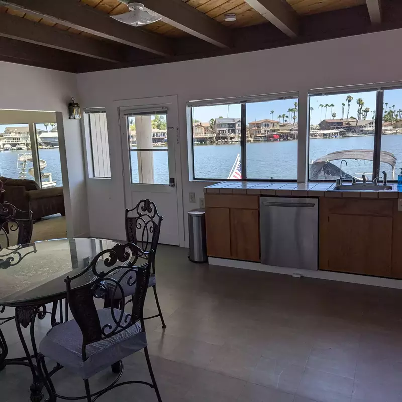 Guest Kitchen