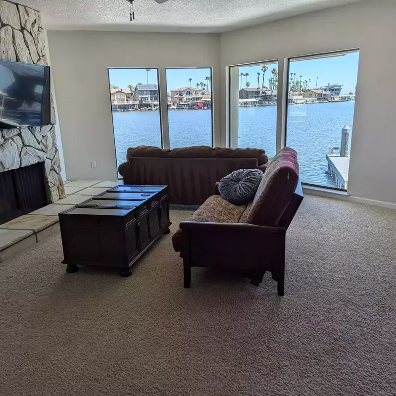 Guest Living