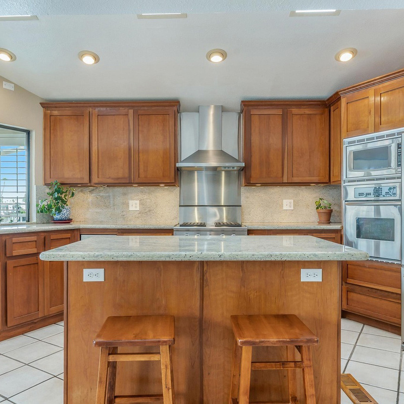 Master Kitchen